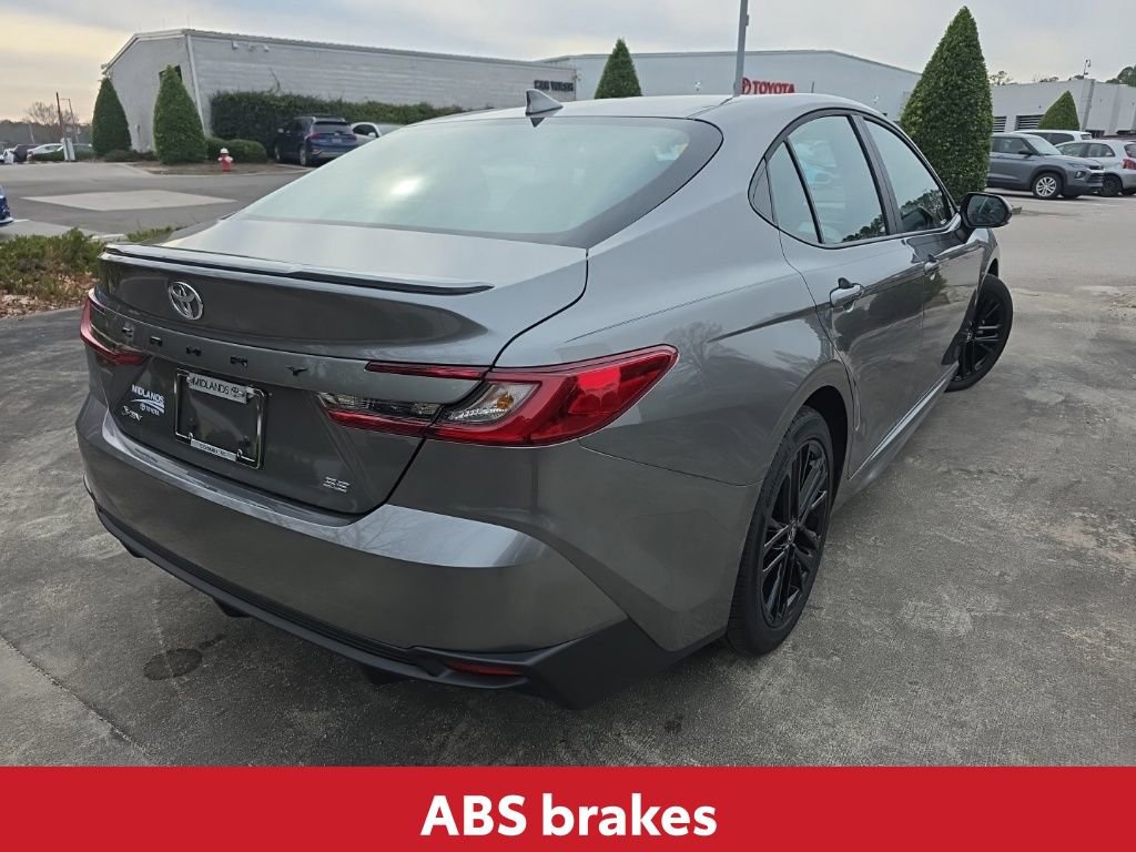 Used 2026 Toyota Camry SE image 9