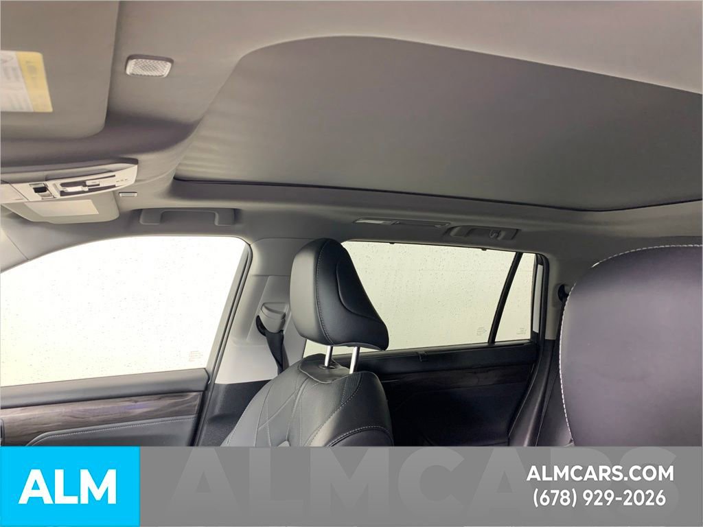Used 2023 Toyota Highlander Platinum image 18