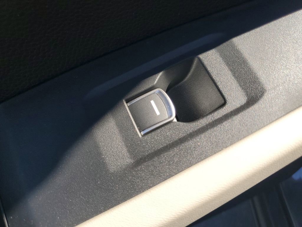 Certified 2023 Honda Accord EX image 15