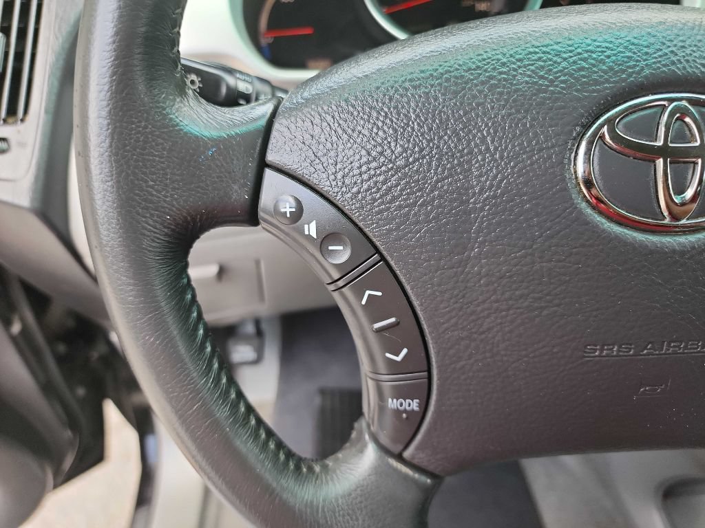 Used 2006 Toyota Highlander Limited AWD/4WD image 23