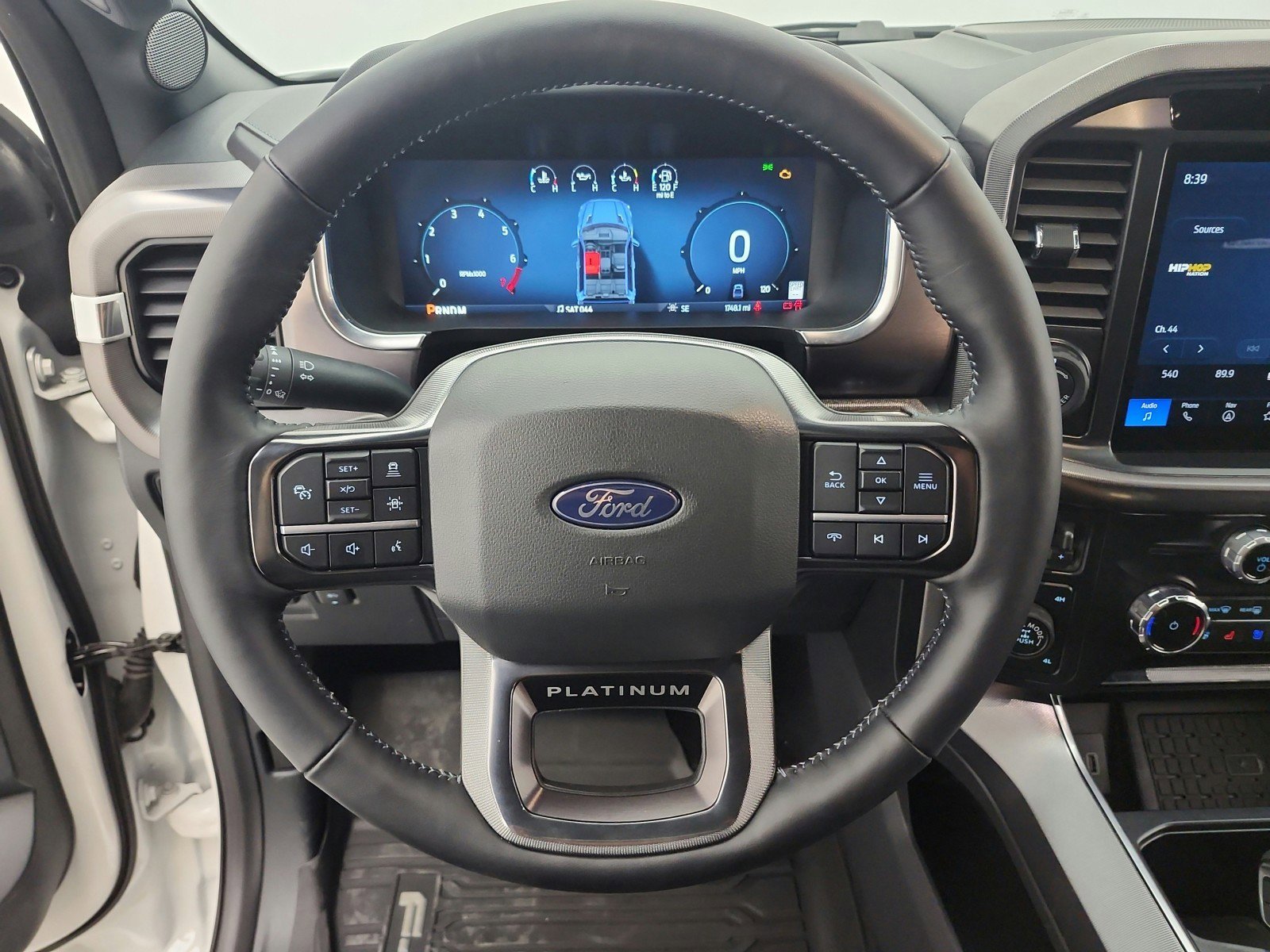 Used 2025 Ford F150 Platinum image 16