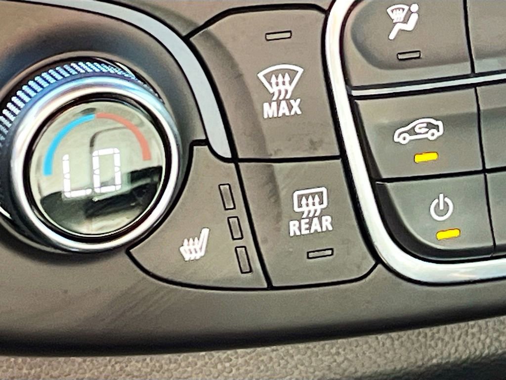 Used 2023 Chevrolet Traverse RS w/ LPO, Floor Liner Package FWD image 21