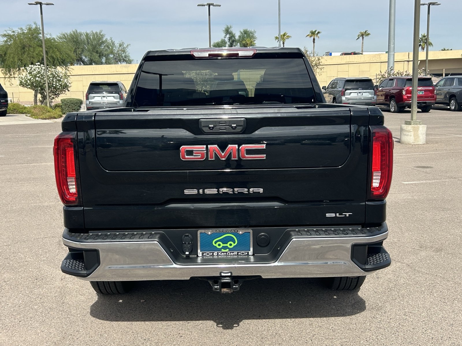 Certified 2025 GMC Sierra 1500 SLT RWD image 4