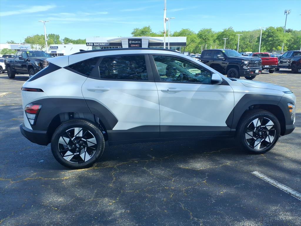 Used 2025 Hyundai Kona SEL AWD/4WD image 8