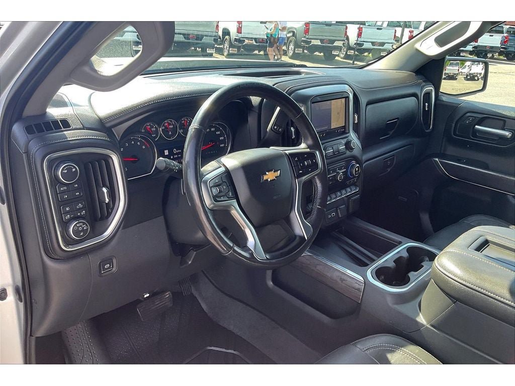 Used 2019 Chevrolet Silverado 1500 LTZ AWD/4WD image 16