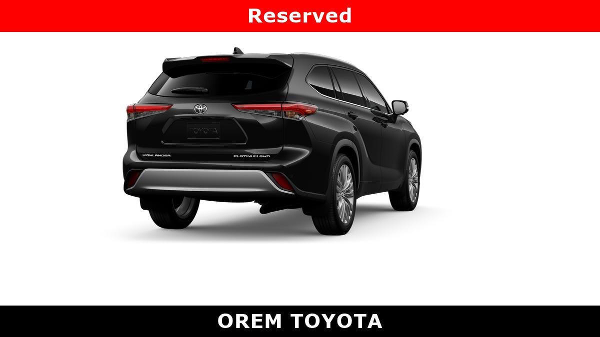 New 2026 Toyota Highlander Platinum image 9