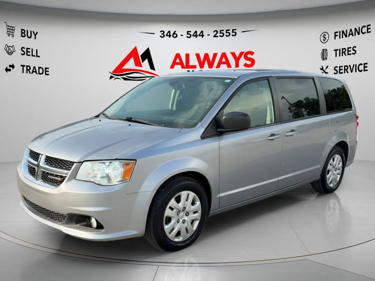 Used 2018 Dodge Grand Caravan SE w/ UConnect Hands-Free Group