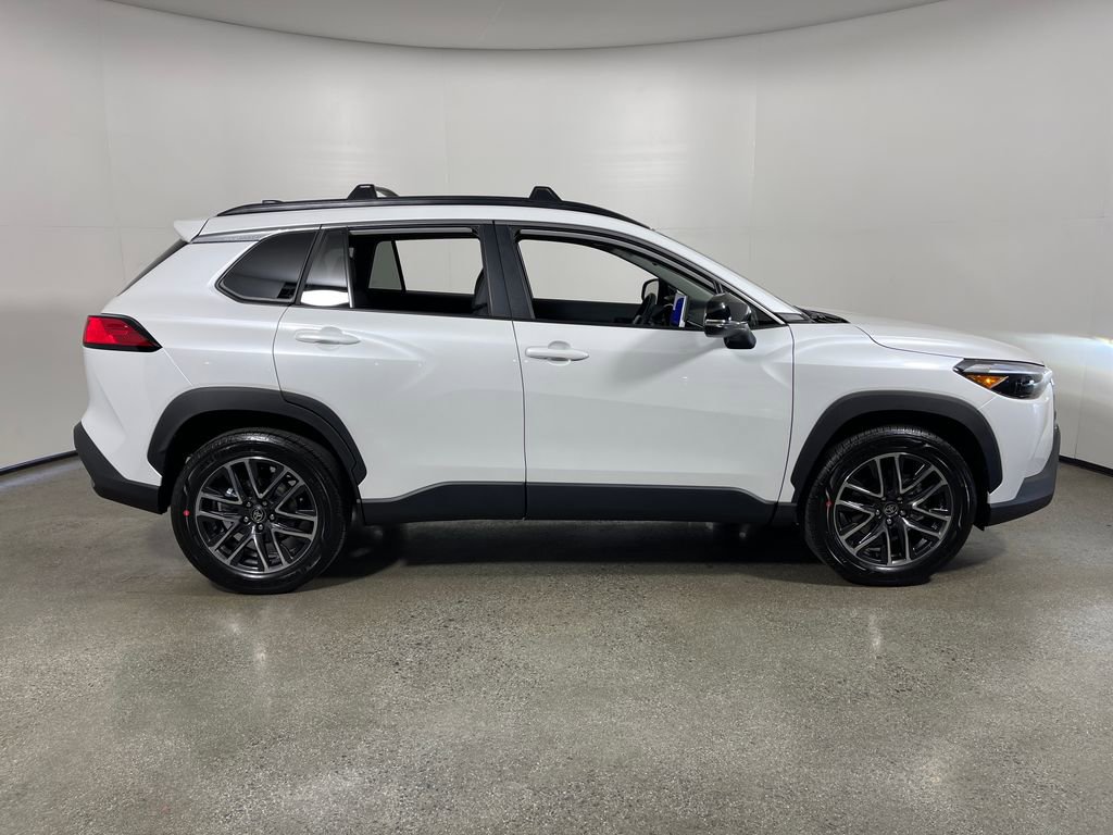 New 2026 Toyota Corolla Cross XLE image 2