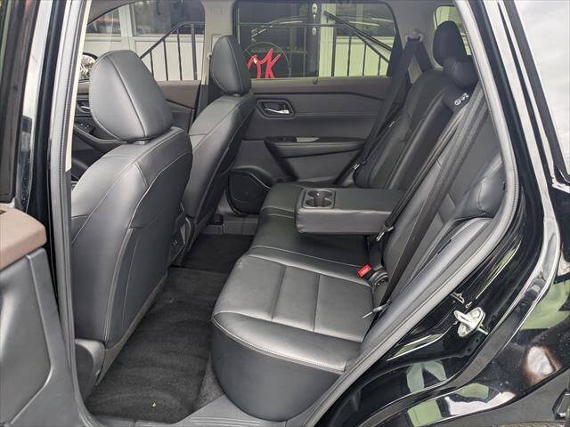 Used 2023 Nissan Rogue SV w/ SV Premium B Package AWD/4WD image 11