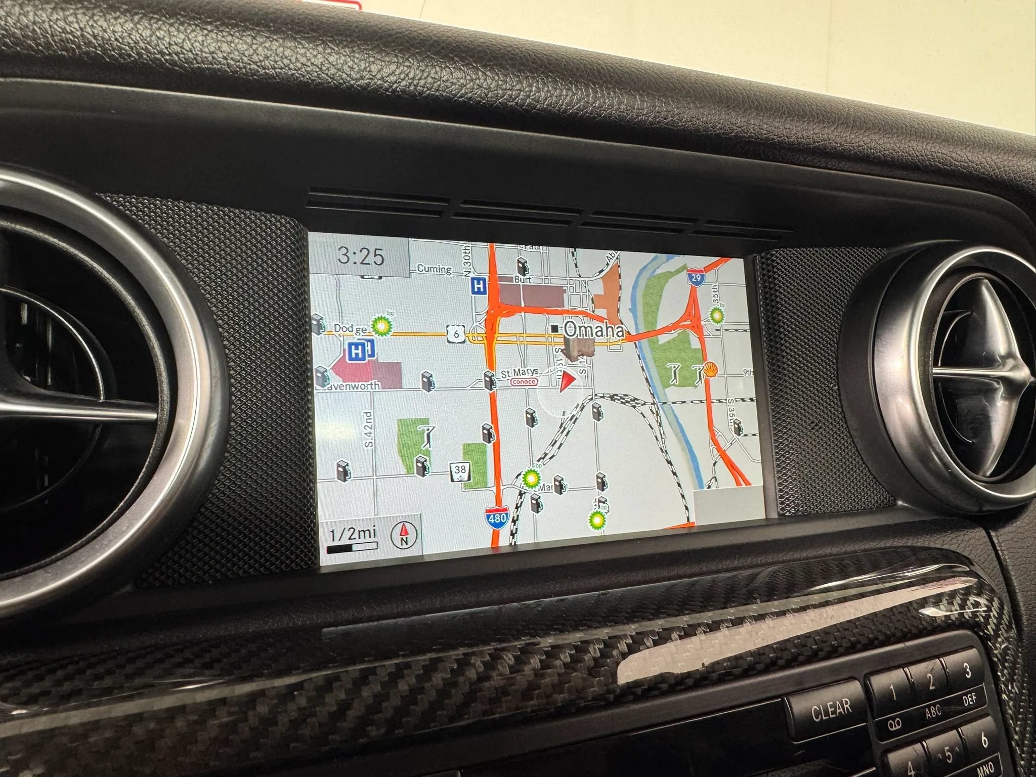 Used 2015 Mercedes-Benz SLK 250 image 24