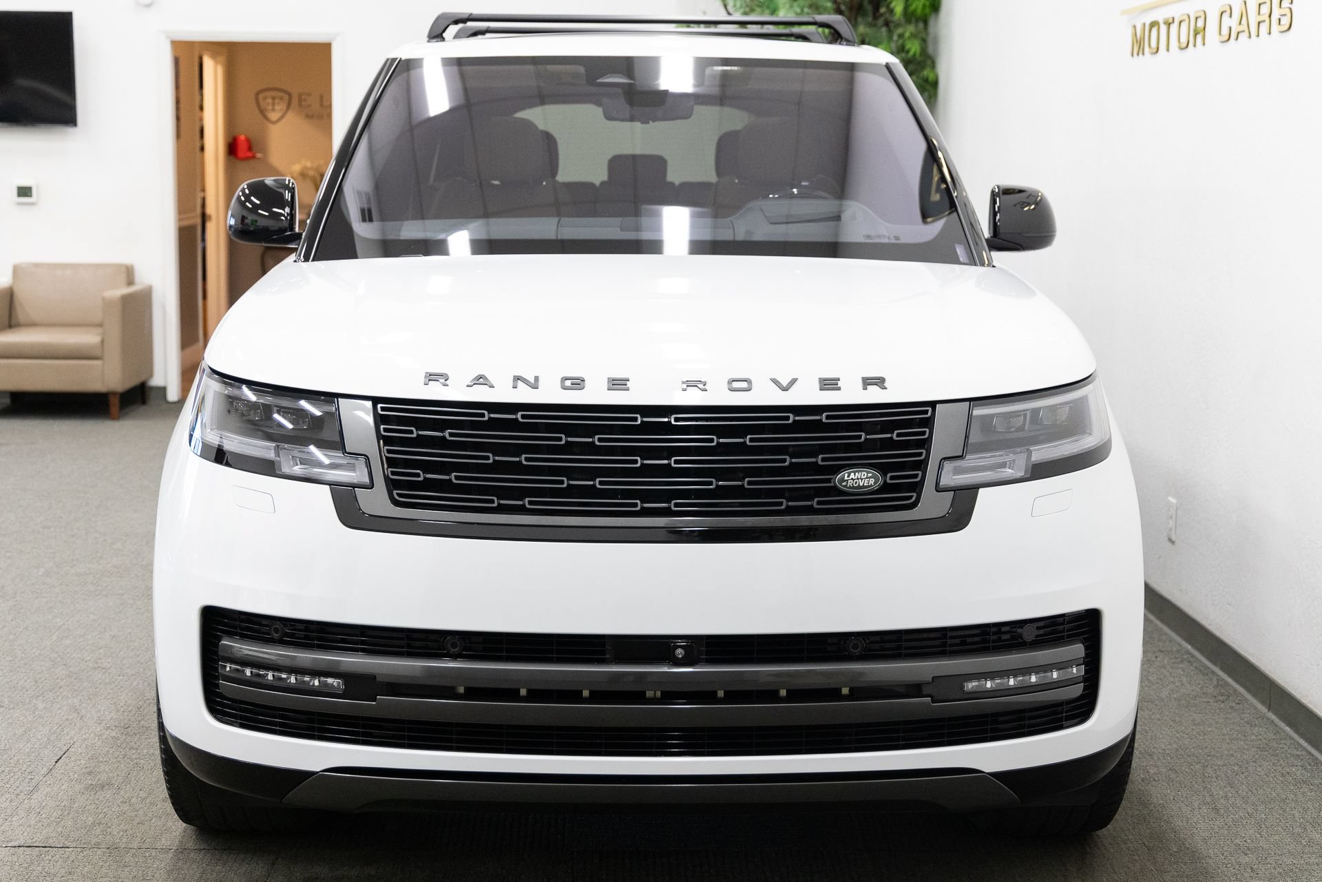 Used 2023 Land Rover Range Rover SE AWD/4WD image 12