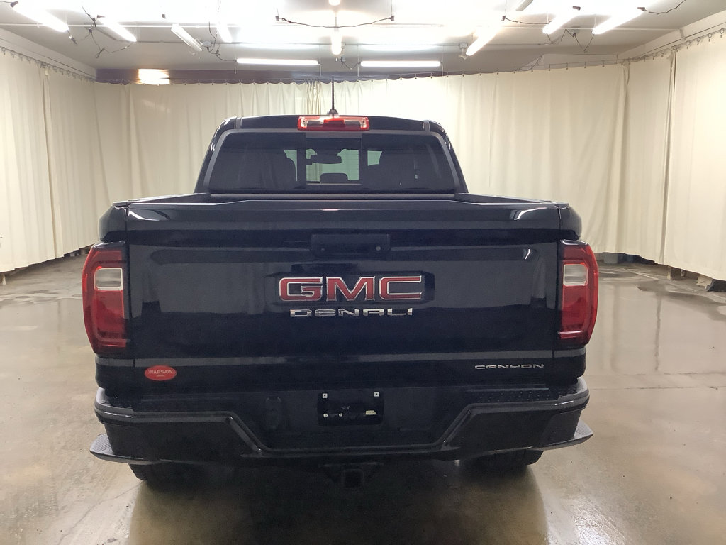 Used 2024 GMC Canyon Denali AWD/4WD image 7