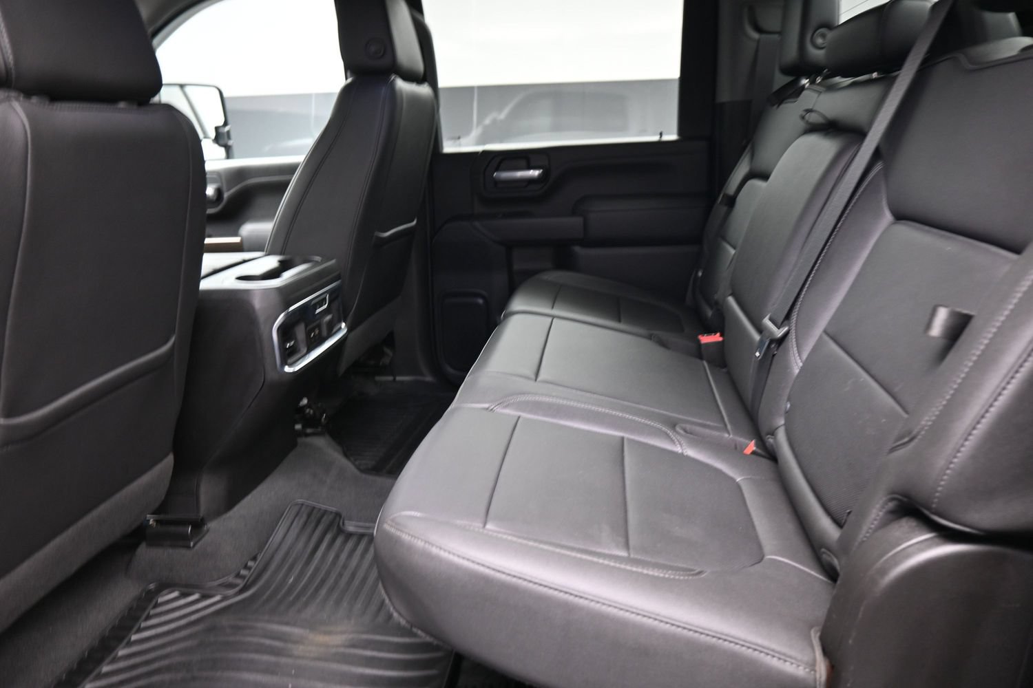 Used 2021 Chevrolet Silverado 3500 LTZ w/ LTZ Convenience Package AWD/4WD image 18