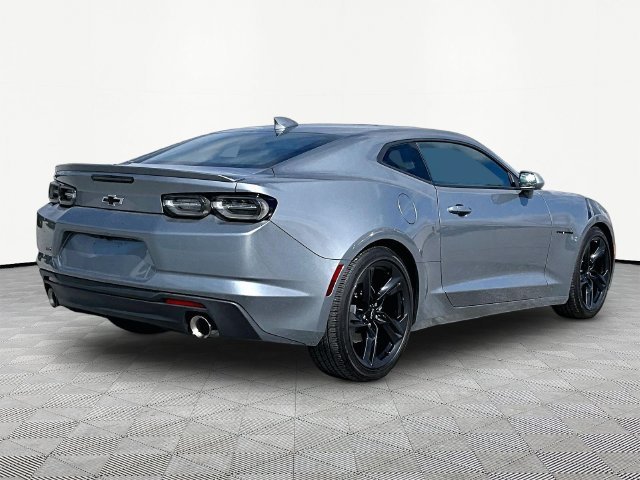 Used 2024 Chevrolet Camaro LT w/ RS Package RWD image 6