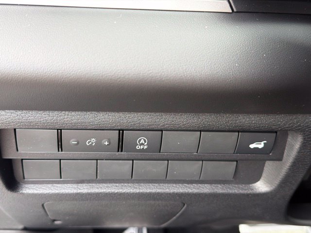 New 2026 Mitsubishi Outlander SEL FWD image 30