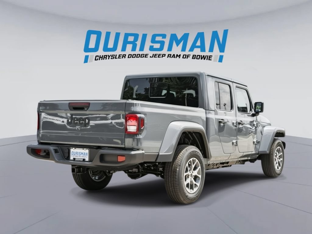 New 2025 Jeep Gladiator Sport AWD/4WD image 4