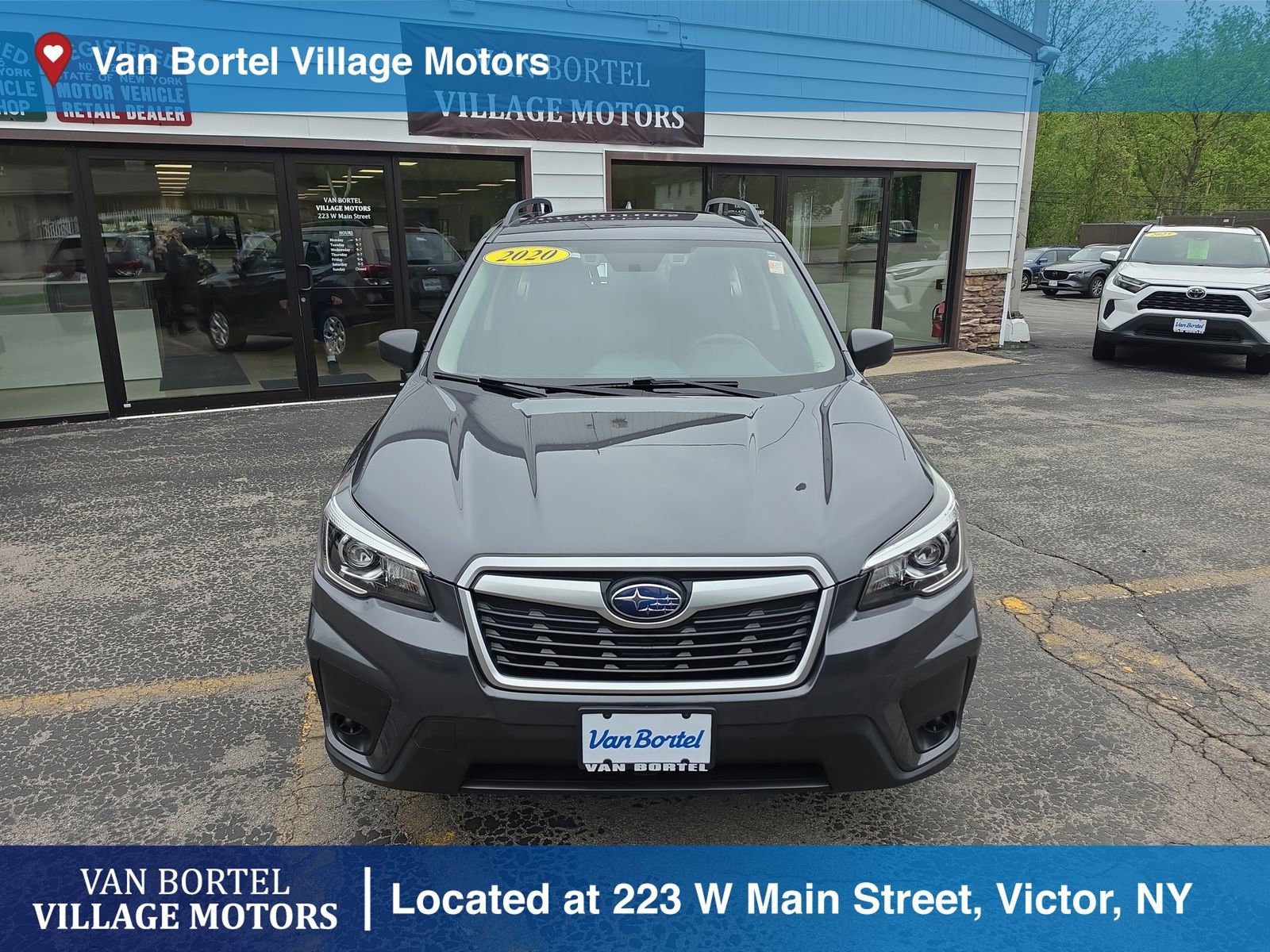 Used 2020 Subaru Forester w/ Alloy Wheel Package AWD/4WD image 2
