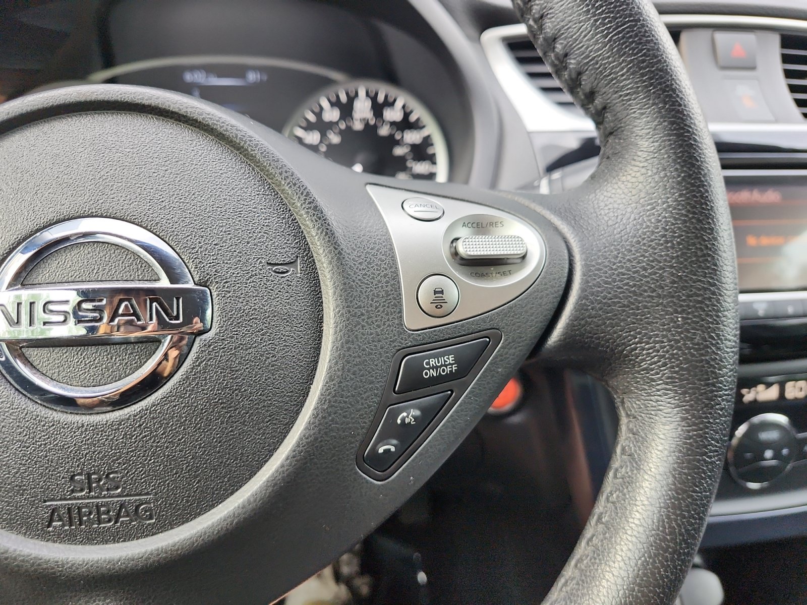 Used 2018 Nissan Sentra SR w/ SR Midnight Edition Package FWD image 24