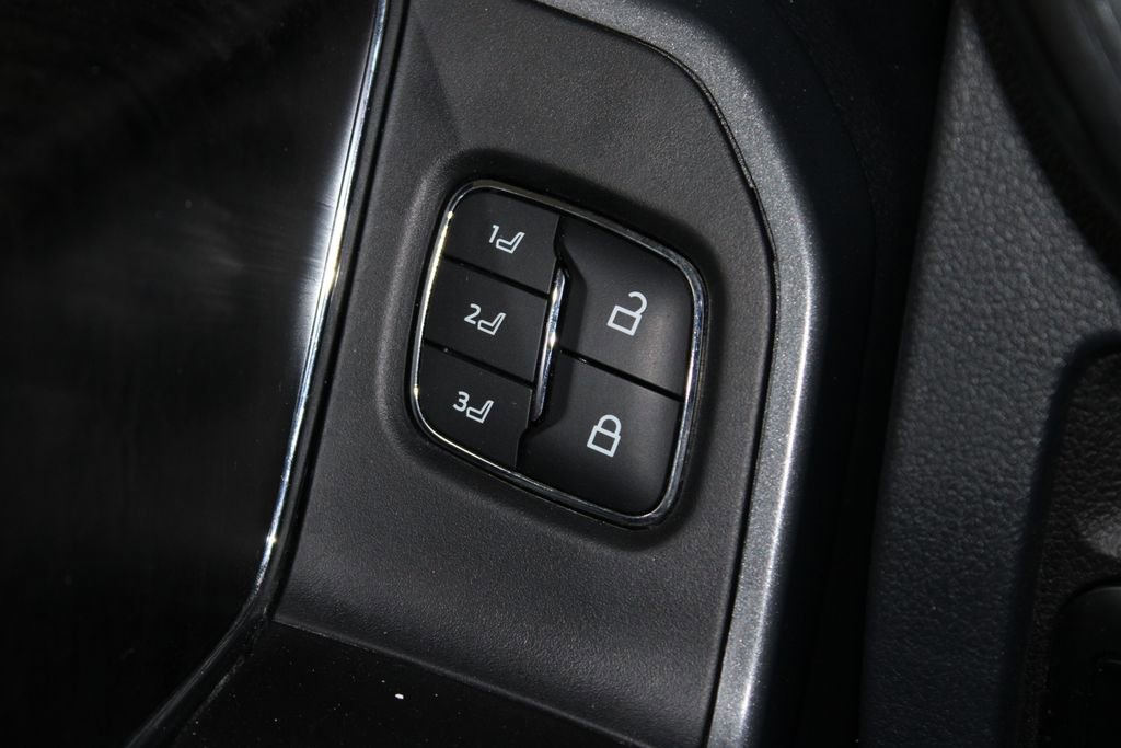 Used 2024 Ford F250 Lariat w/ Lariat Ultimate Package image 46