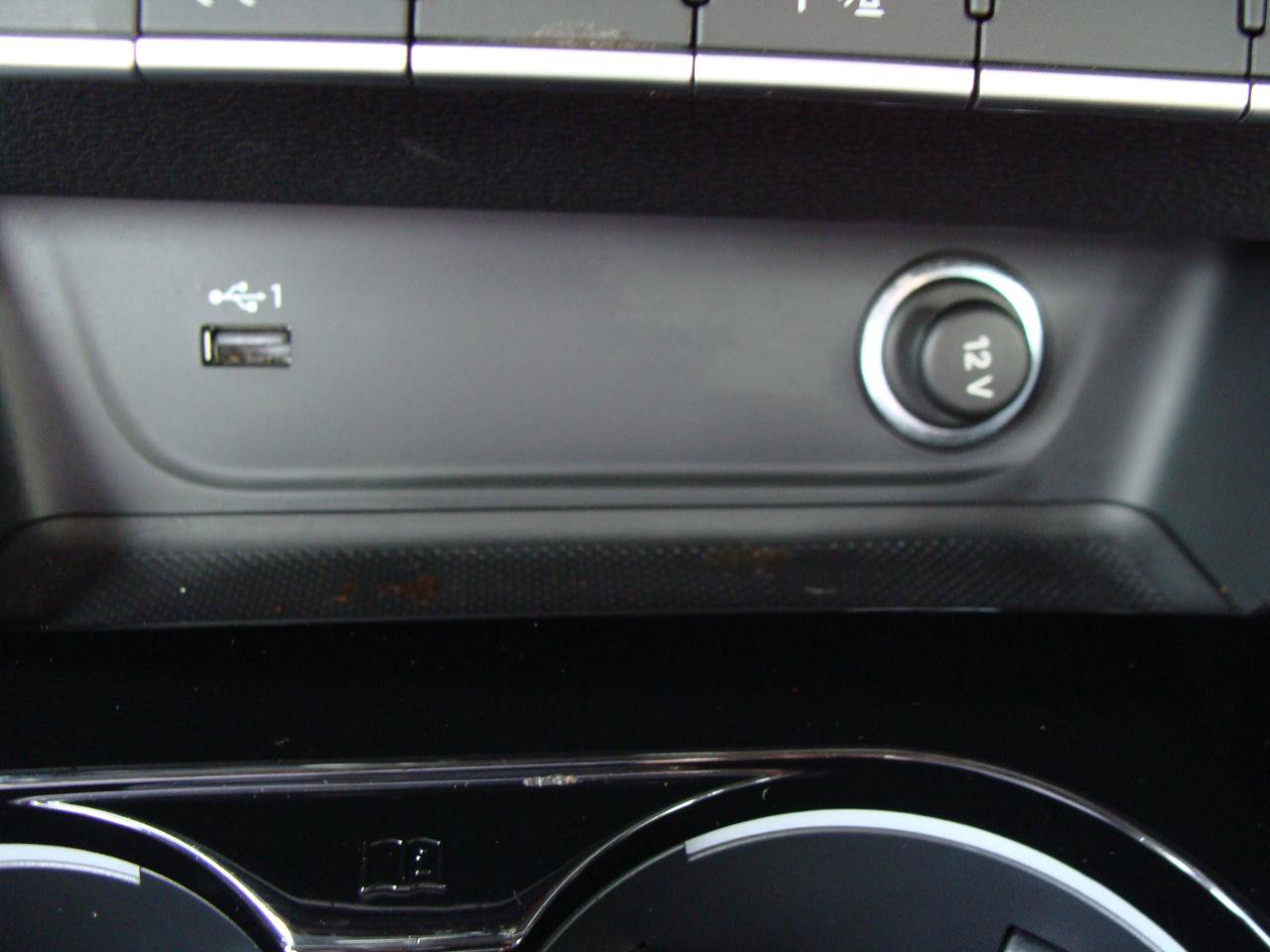 Used 2021 Audi A4 2.0T Premium w/ Convenience Package AWD/4WD image 25
