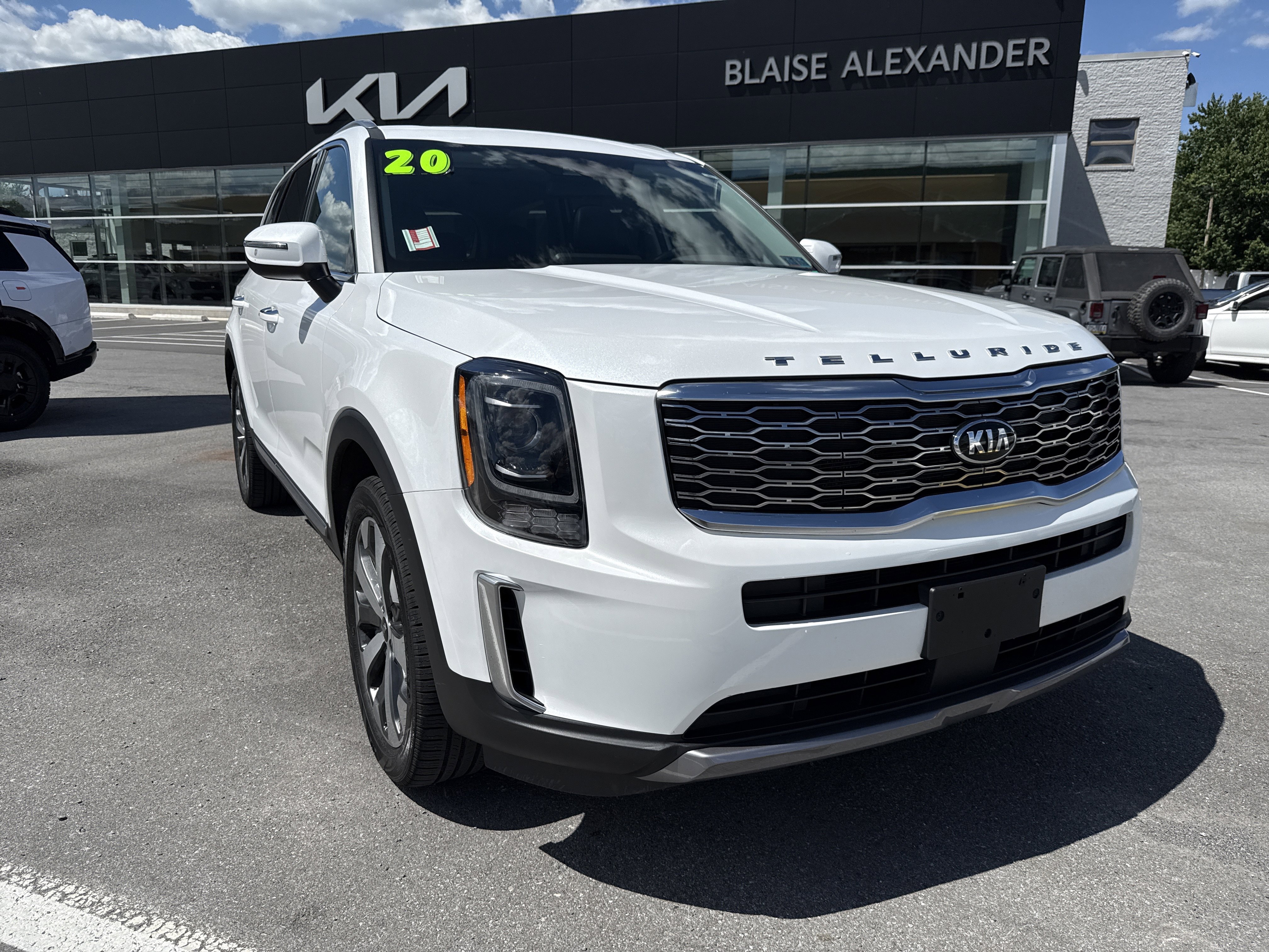 Used 2020 Kia Telluride S w/ S 8 Passenger Seating Package