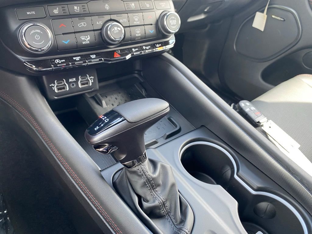 Used 2025 Dodge Durango GT image 38
