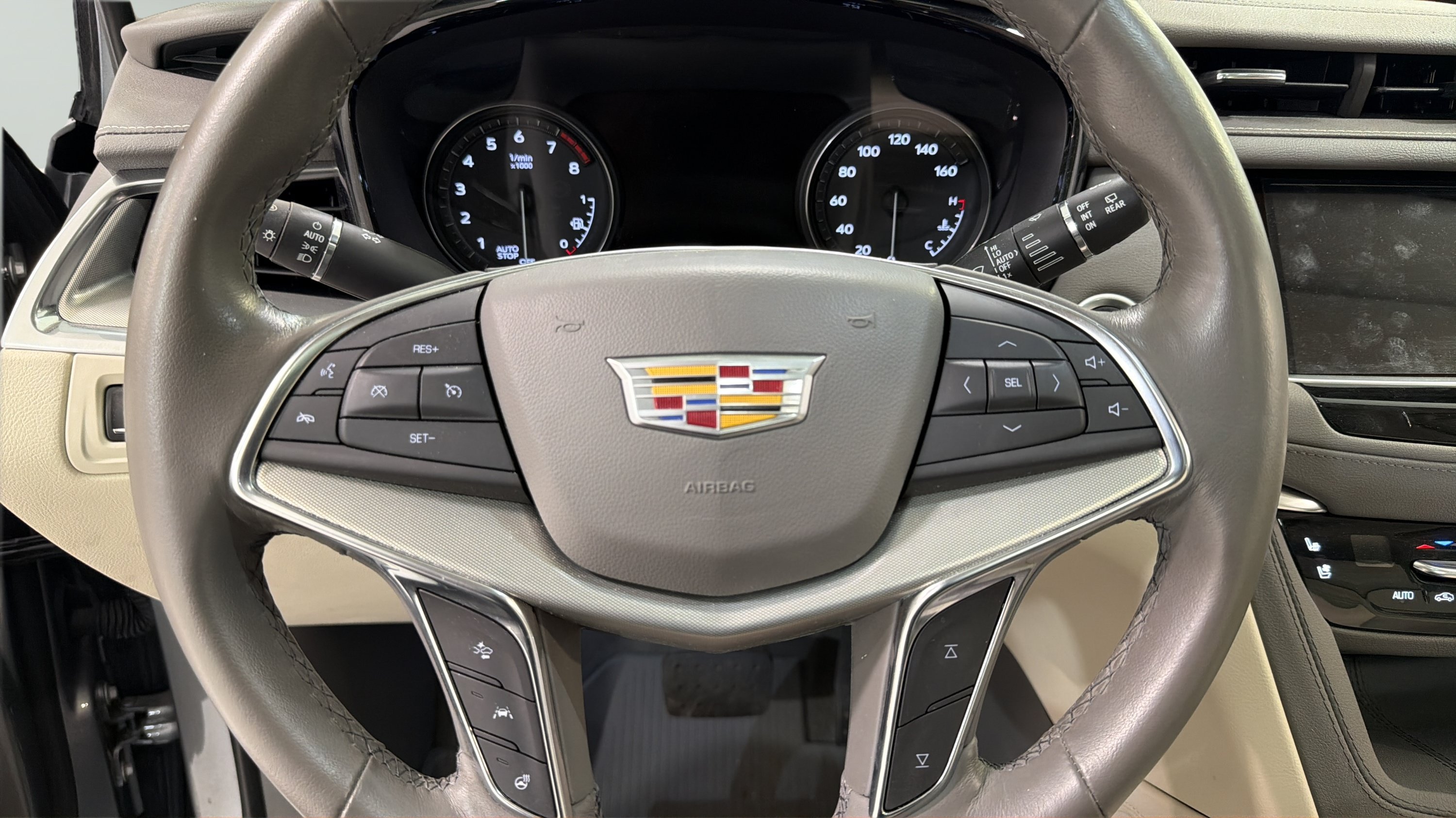 Used 2024 Cadillac XT5 Premium Luxury w/ Technology Package FWD image 12
