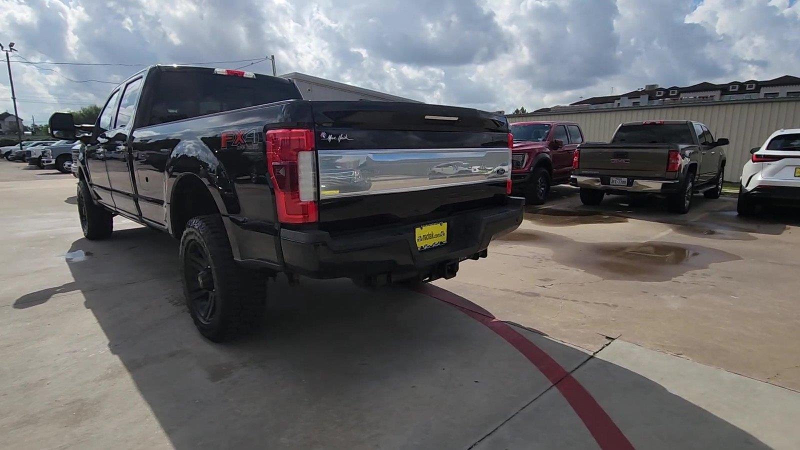 Used 2017 Ford F350 Platinum w/ Platinum Ultimate Package AWD/4WD image 7