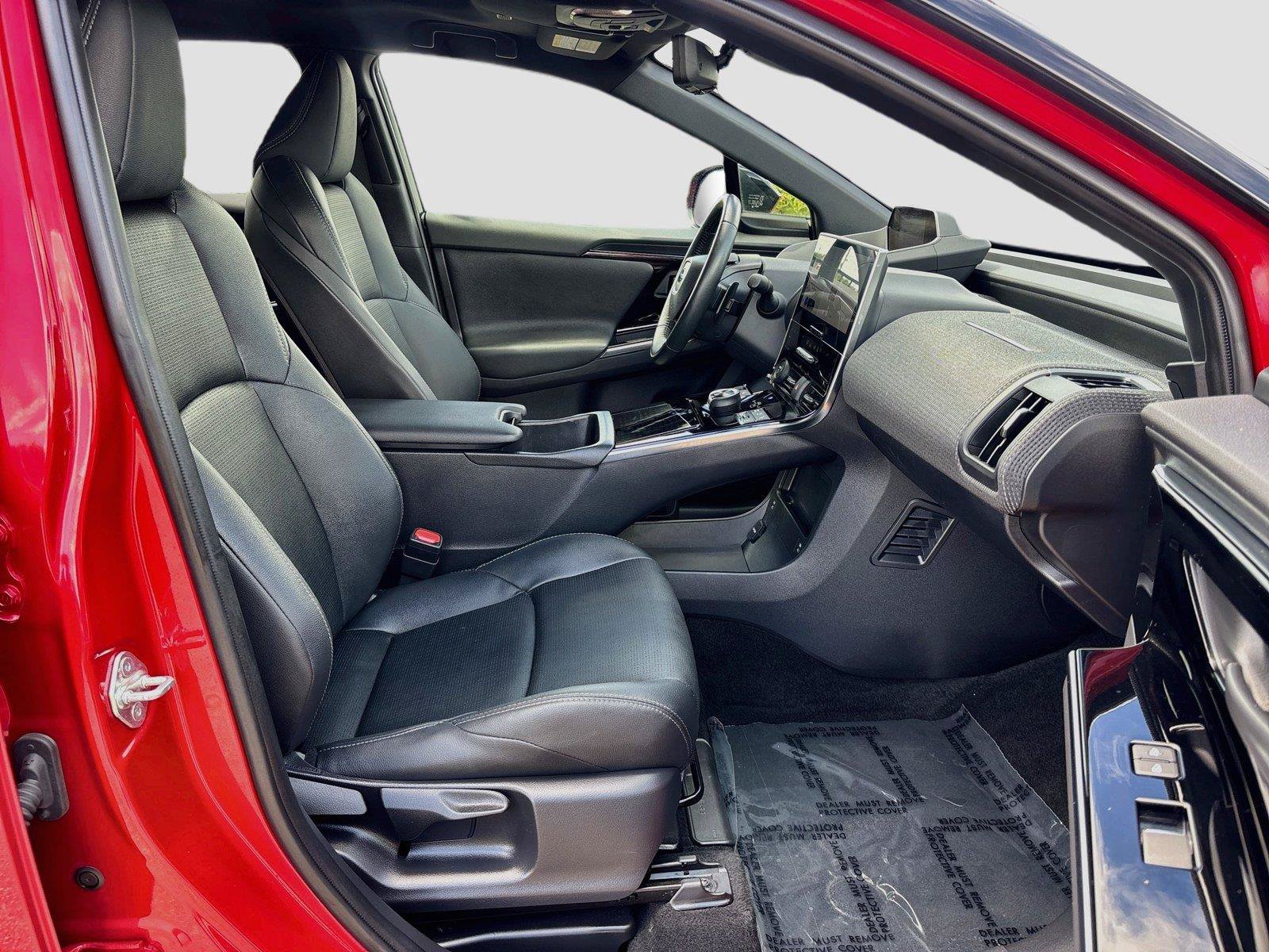 Used 2023 Subaru Solterra AWD image 28