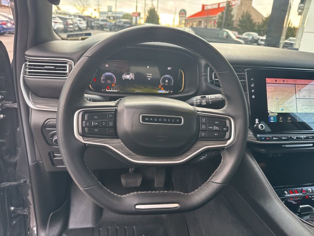 Used 2022 Jeep Wagoneer Series III w/ Flexible Seating Group image 13