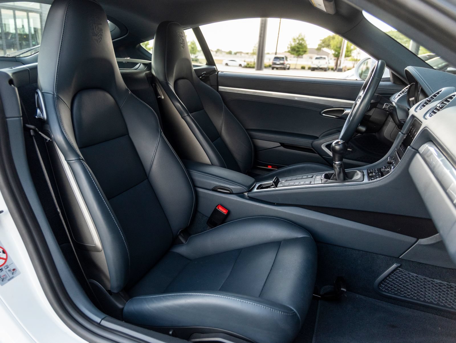 Certified 2024 Porsche 718 Cayman RWD image 37