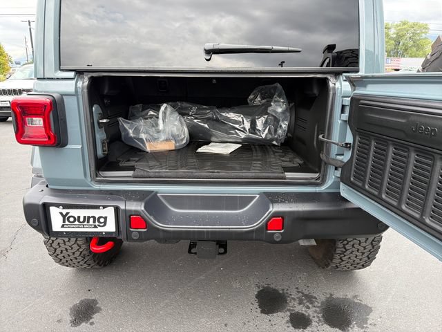 Used 2024 Jeep Wrangler Unlimited Rubicon AWD/4WD image 22