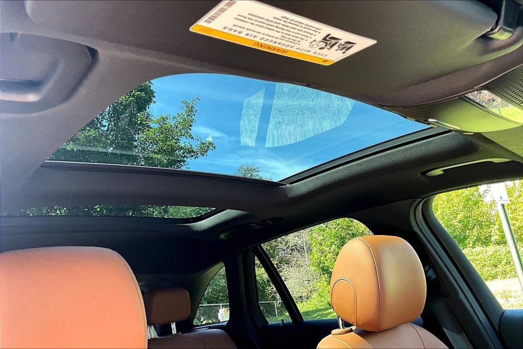Certified 2022 Mercedes-Benz GLC 300 4MATIC image 17