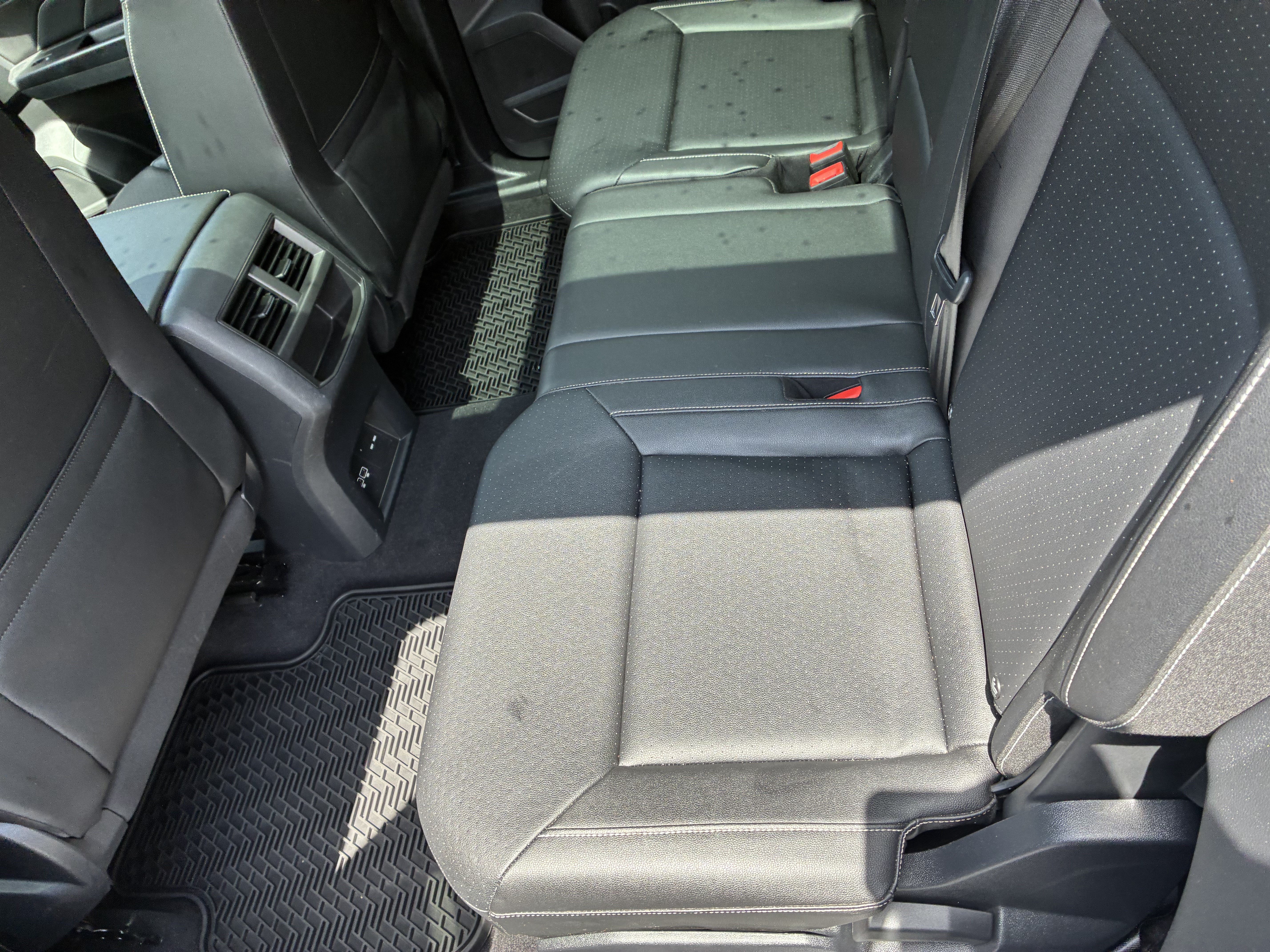 Used 2020 Volkswagen Atlas Cross Sport SEL FWD image 14
