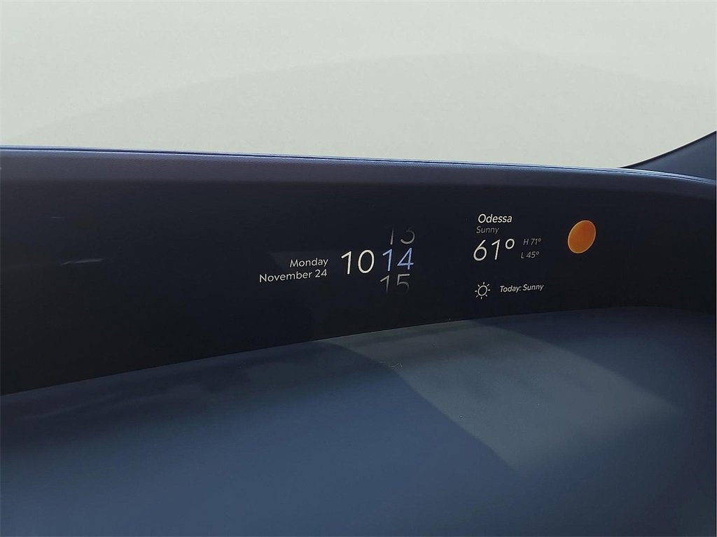 Certified 2025 Lincoln Nautilus Reserve w/ Jet Appearance Package image 16