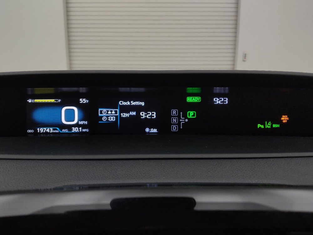 Used 2019 Toyota Prius LE AWD/4WD image 23