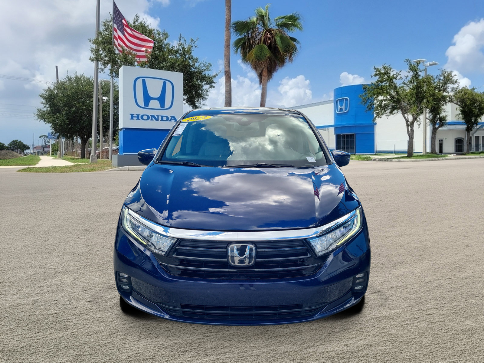 Used 2022 Honda Odyssey EX-L image 2
