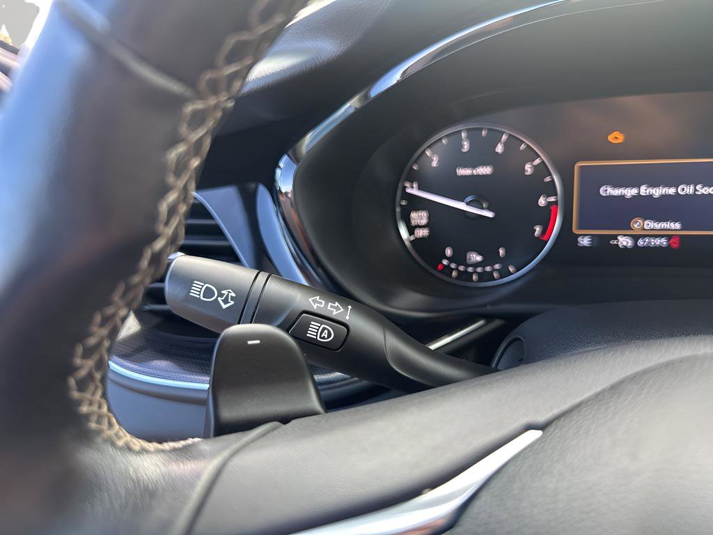 Used 2023 Buick Envision Preferred image 31