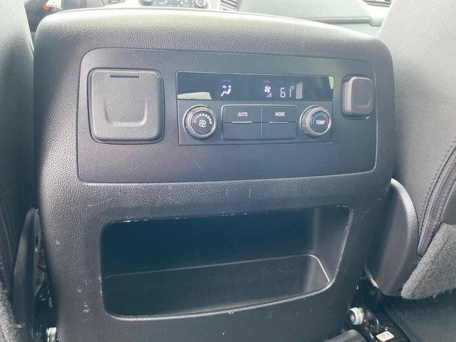 Used 2020 Chevrolet Suburban LT AWD/4WD image 30