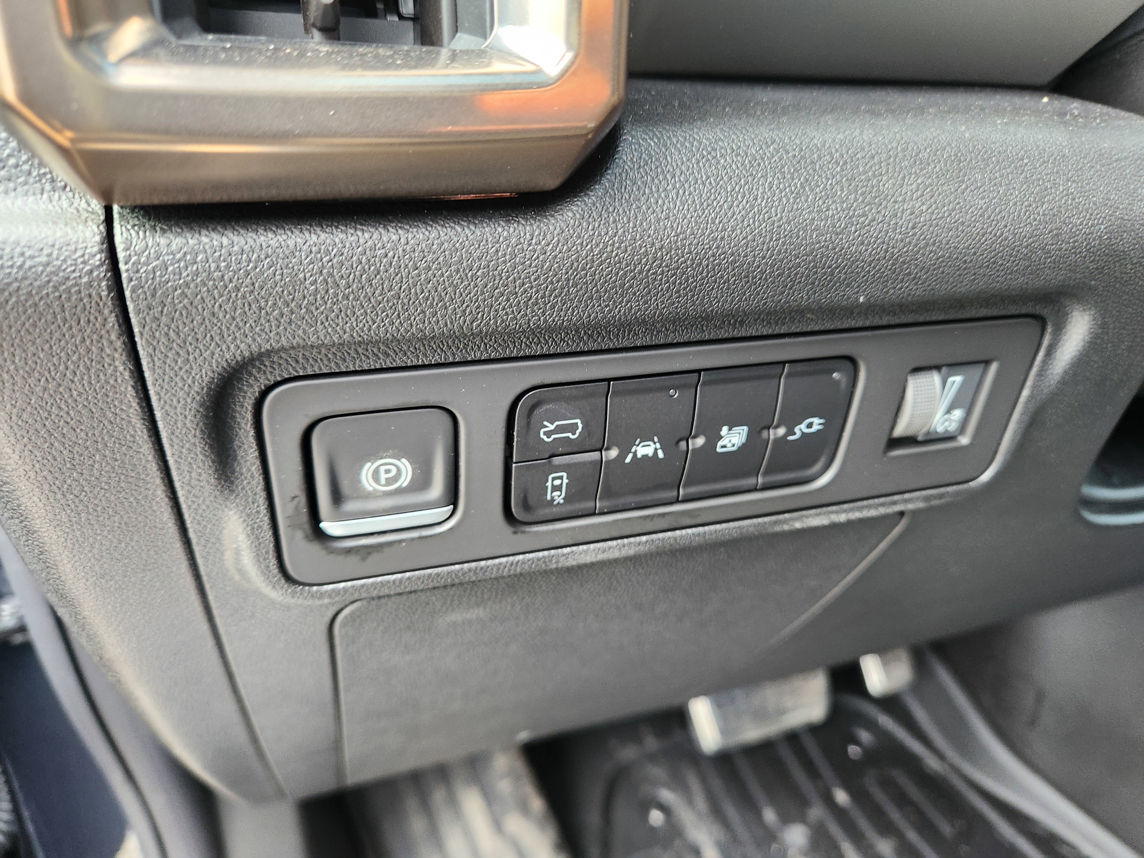 Used 2025 GMC Hummer EV 3X w/ LPO, Sport Package image 24