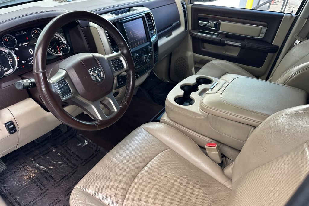 Used 2014 RAM 1500 Laramie w/ Convenience Group image 9