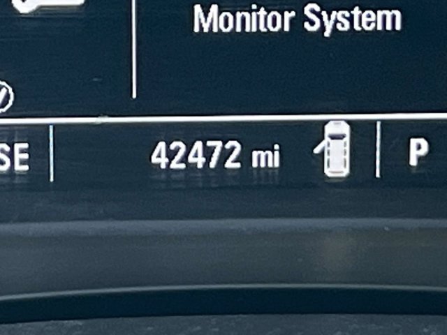 Used 2020 Chevrolet Traverse LT FWD image 27