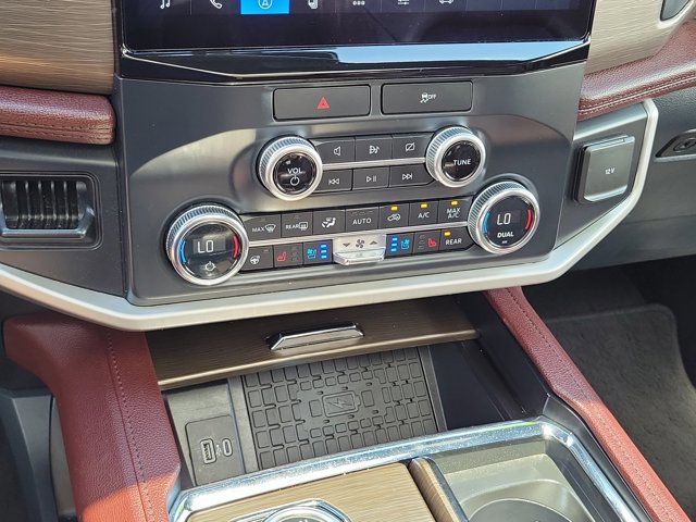 Certified 2022 Ford Expedition Limited AWD/4WD image 31