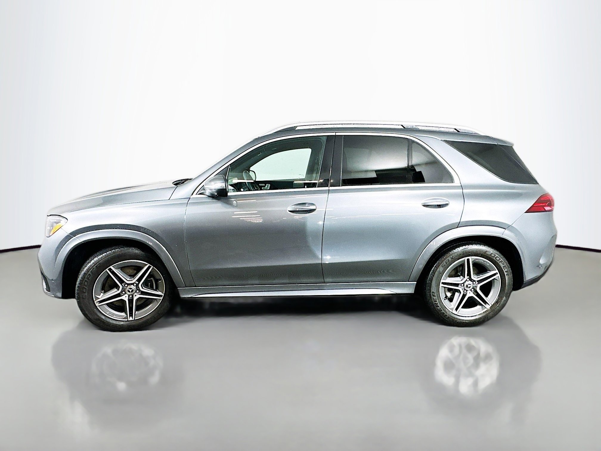 Certified 2026 Mercedes-Benz GLE 450 4MATIC image 4