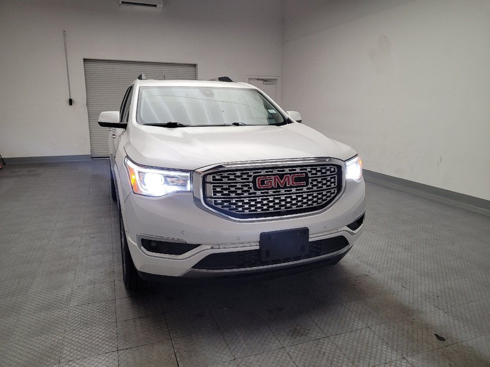 Used 2017 GMC Acadia Denali w/ Technology Package AWD/4WD image 14