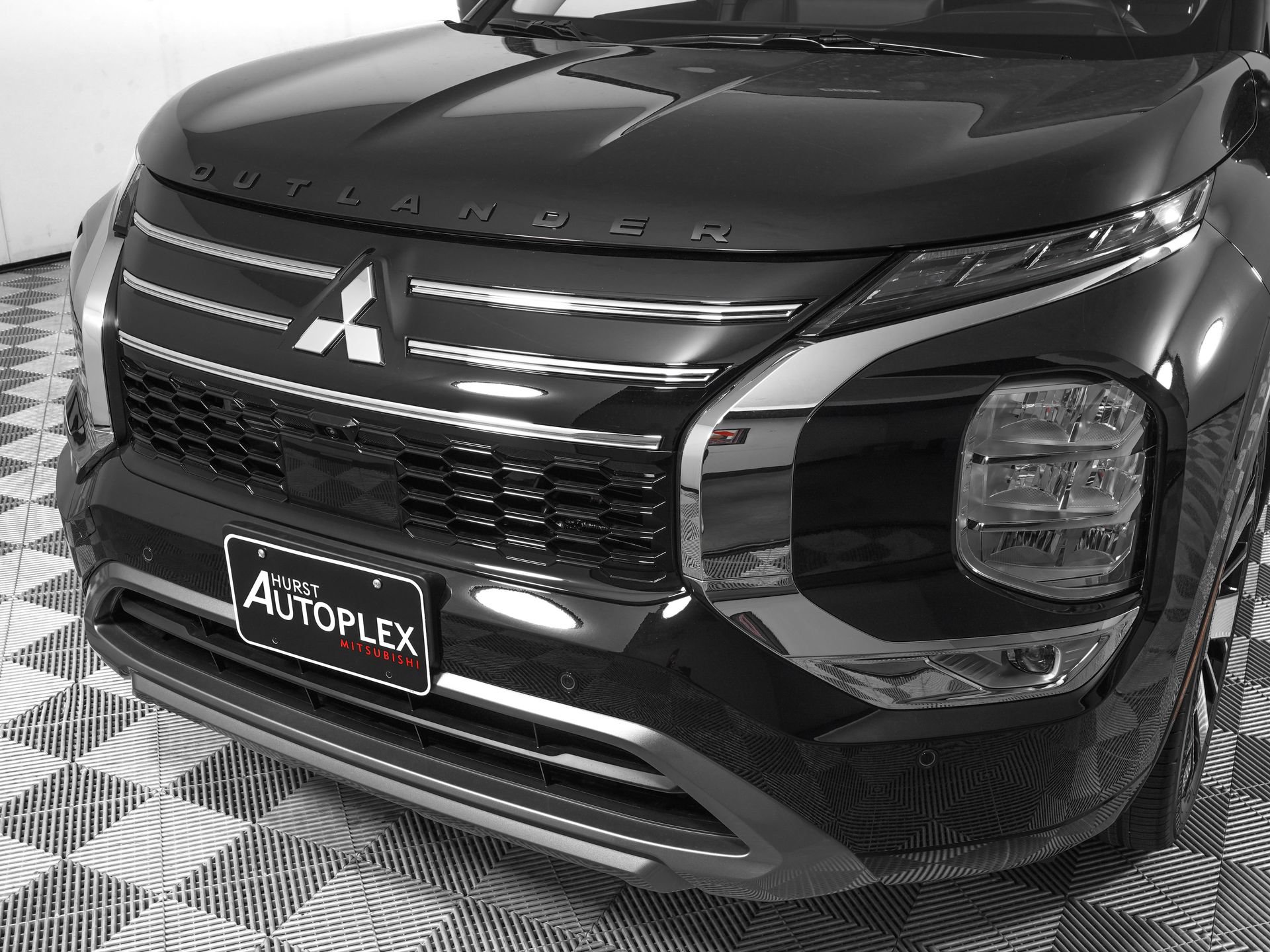 New 2026 Mitsubishi Outlander SEL FWD image 14