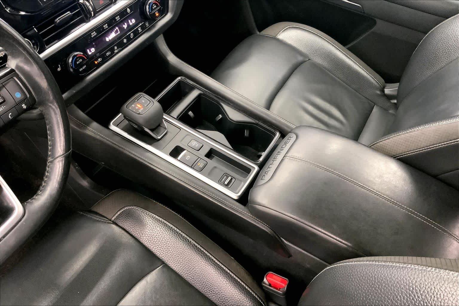 Used 2022 Nissan Pathfinder SL w/ SL Premium Package FWD image 26