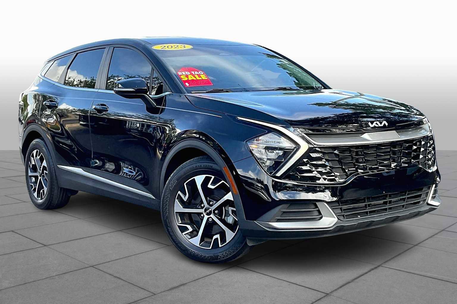 Used 2023 Kia Sportage EX image 2