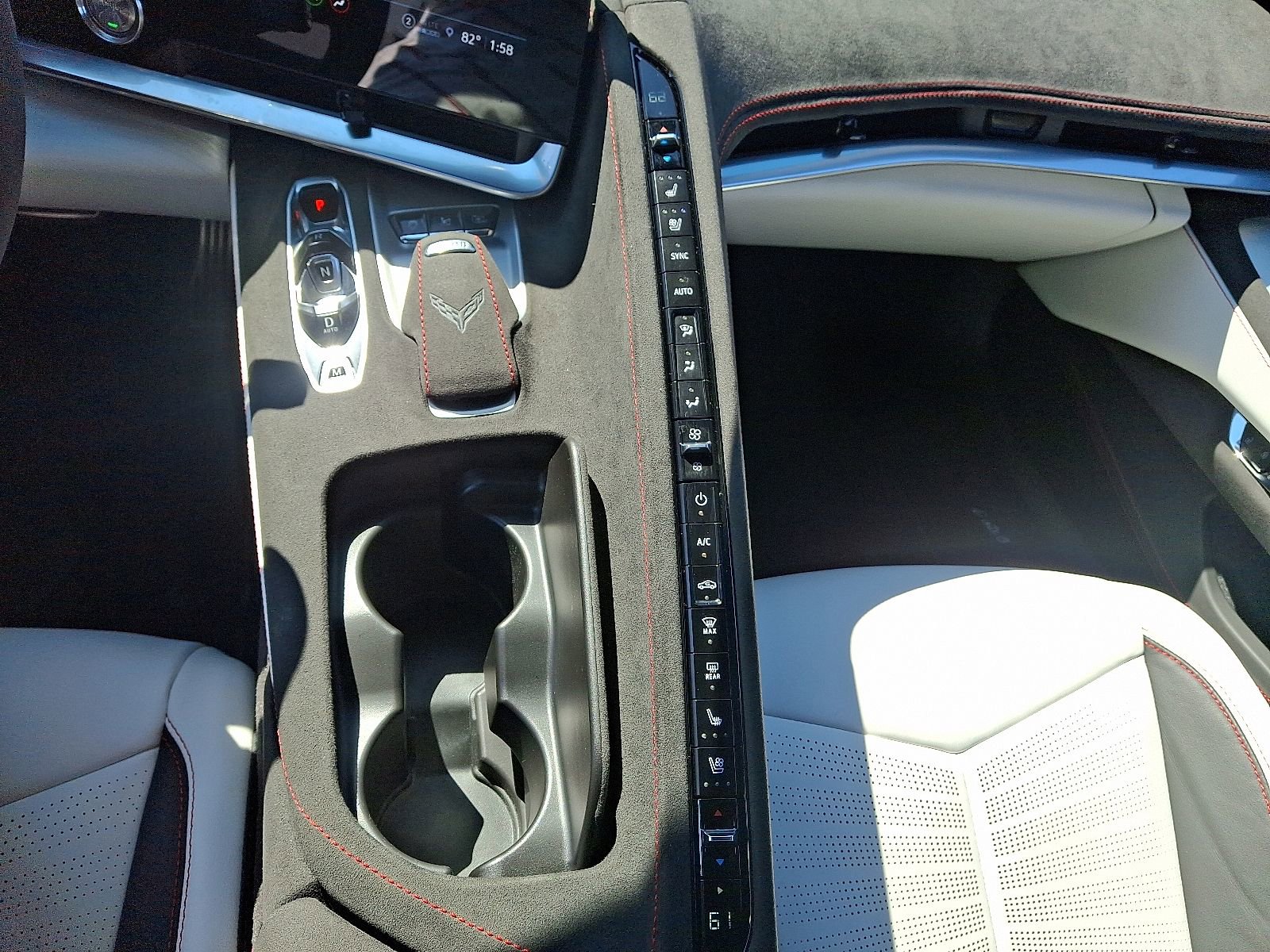 Used 2023 Chevrolet Corvette Stingray Premium Conv w/ Z51 Performance Package image 24