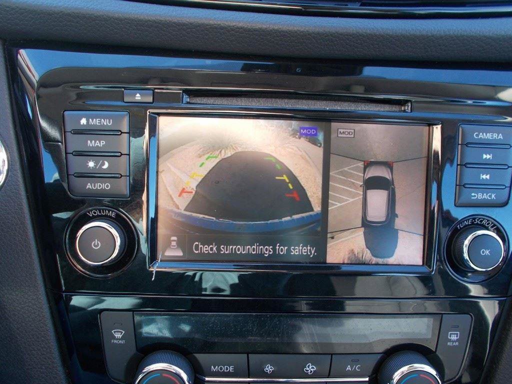Used 2020 Nissan Rogue Sport SL w/ Premium Package FWD image 28